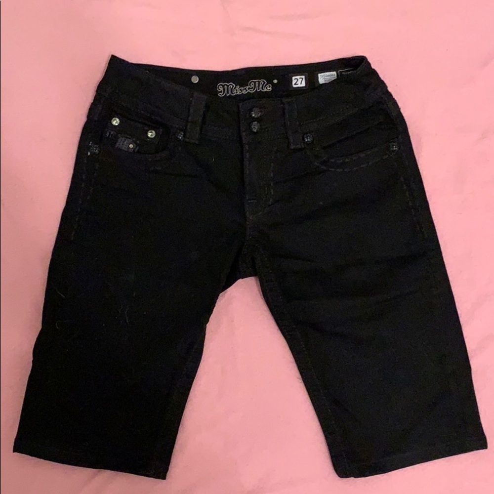 Black Miss Me shorts